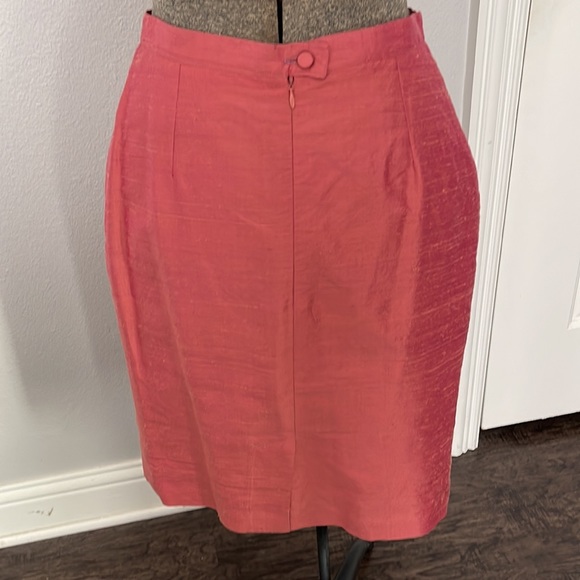 PAULE VASSEUR PARIS | 2 pc. Jacket Blazer Skirt Suit Set | 100% Silk - Picture 10 of 12